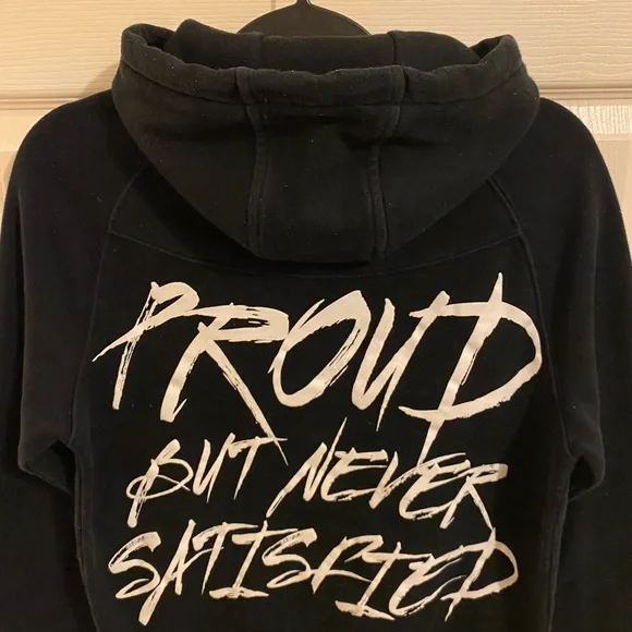 ❌SOLD❌Alphalete Proud But Never Satisfied Black Hoodie - Picture 6 of 6